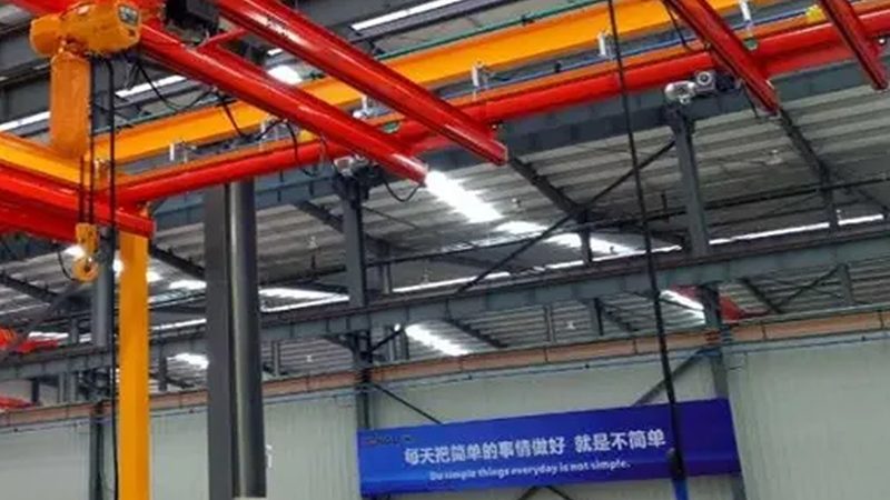 悬臂吊非标定制：精准满足特殊工况需求**